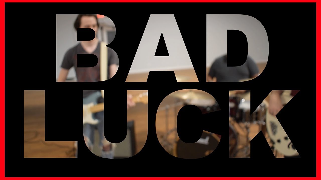 Guarda Stray Nova - Bad Luck (Official Video) su YouTube Guarda Stray Nova - Bad Luck (Official Video) su YouTube