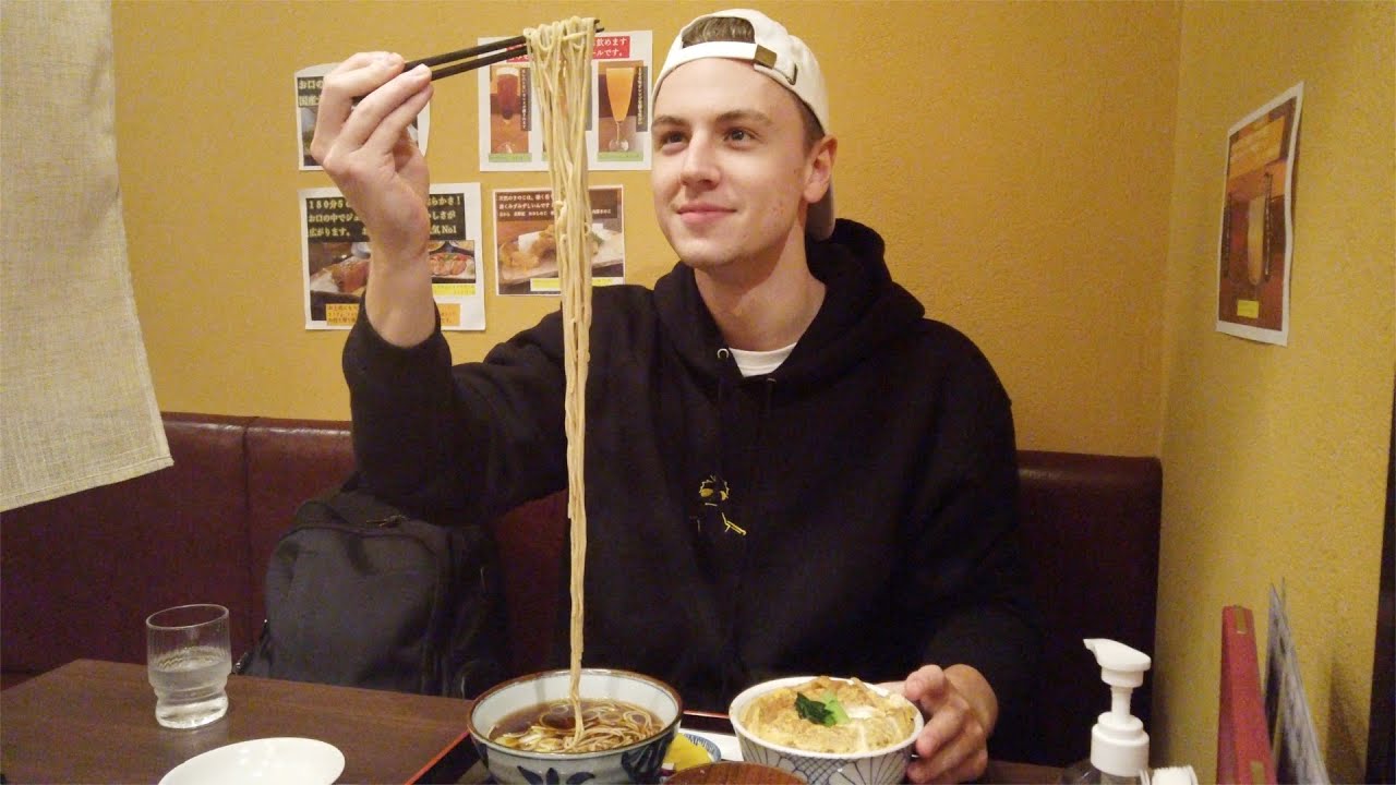 ヤンが蕎麦とカツ丼を食べるだけの動画