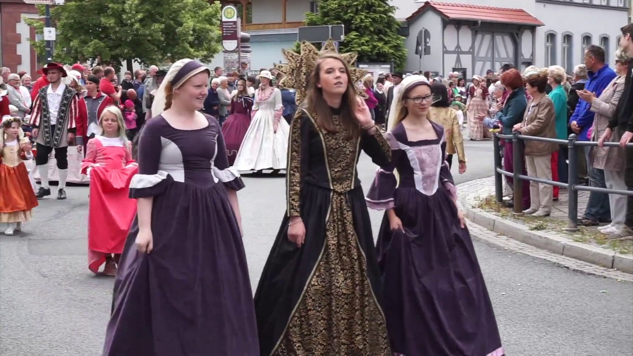 Traditioneller Festumzug zum Kranichfelder Rosenfest und Thüringer Tanzfest 2018 in Kranichfeld