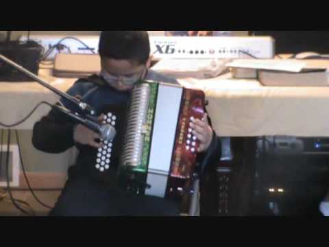 Nino Toca Derrama de tu fuego - Marcos witt (Cover by Emmanuel Garcia )