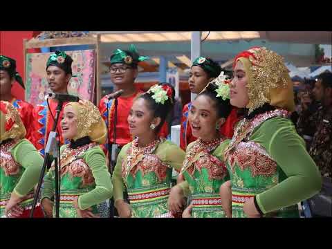 Paduan Suara Sman 6 Surabaya Rek Ayo Rek Youtube