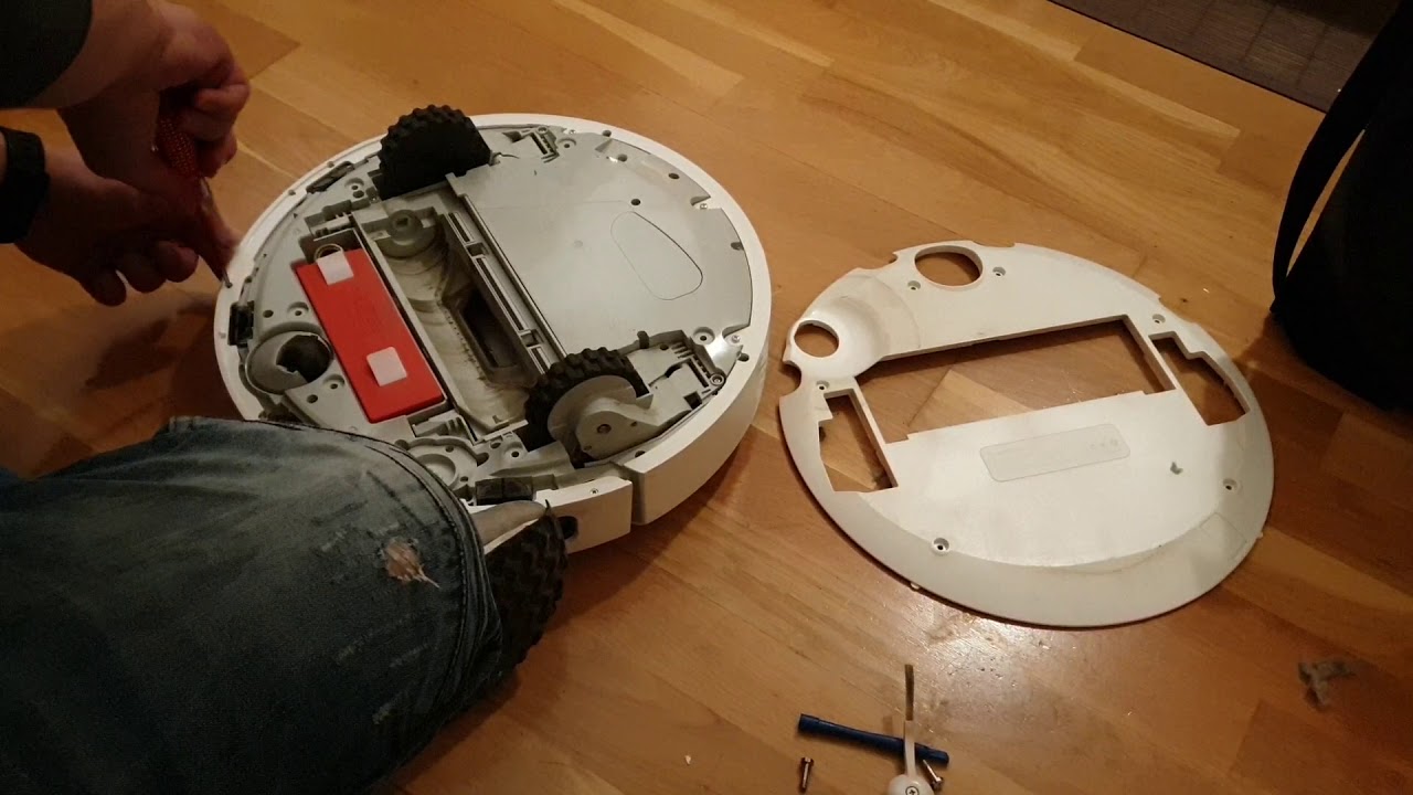 Reparación de una Xiaomi mi Vacuum v2 golpeada con un coche. Parachoques  desencajado - YouTube