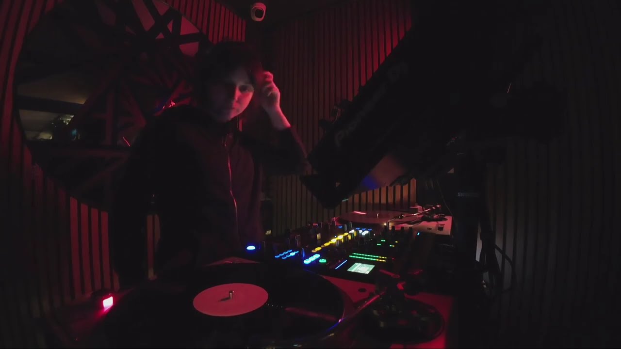 The Hefker Girl Radio Hour 028