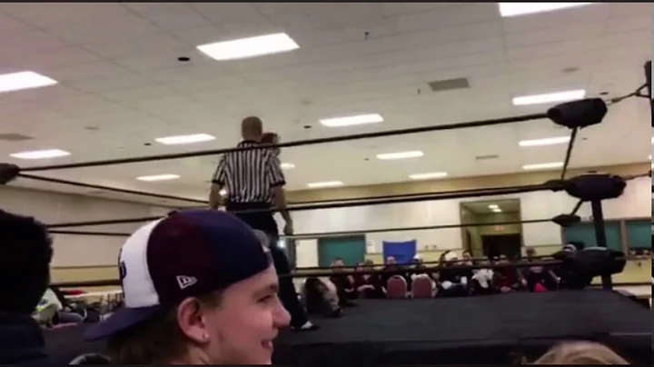 Tony Novak vs Chase Owens
