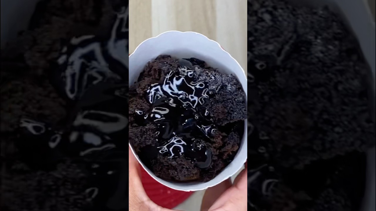 2 मिनट मे बचे हुए केक sponge  और chocolate Ganache से बनाए कप केक #cup cake# video#ytstuio #viral #