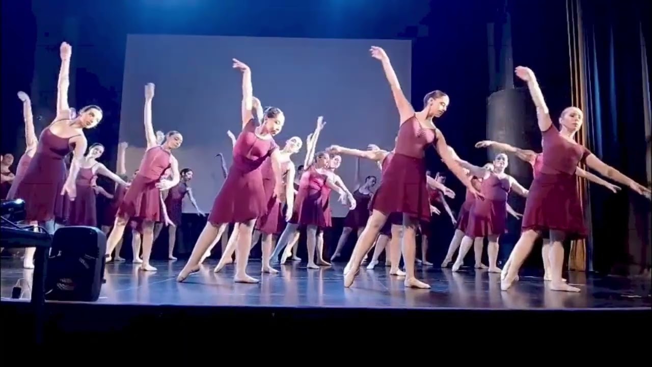 Clase Abierta de Danza Clásica/ Diciembre 2025