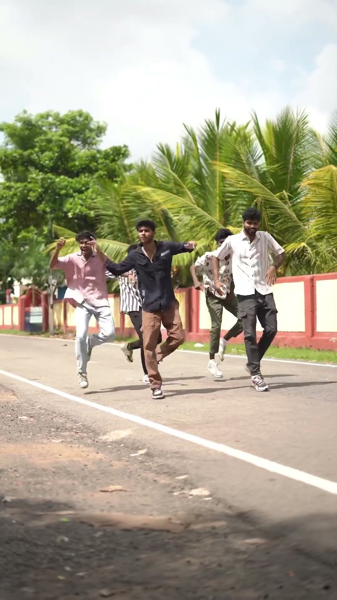 Vibe ?? #shortsfeed #dance #shortvideo #support #prabhudeva #comedy