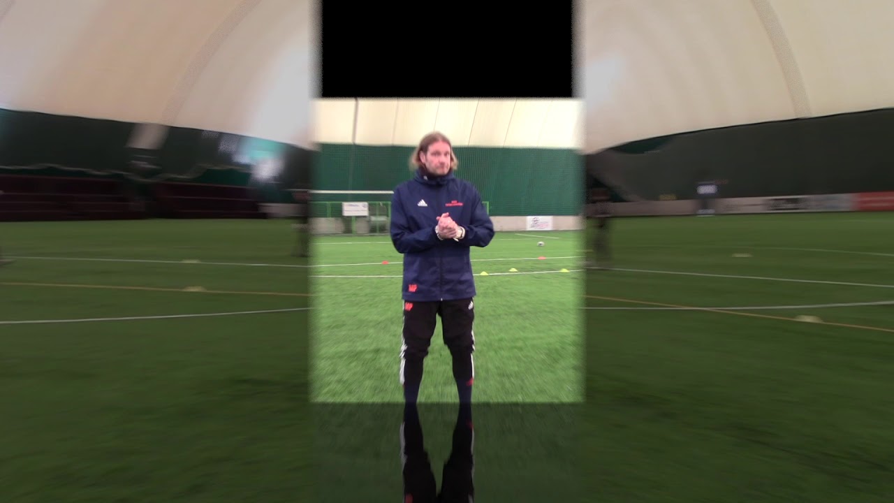 Bollkontroll och olika skottövningar med förstaberöring