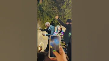 اسيا بنه على الشيخ اخوك يا بنيه 