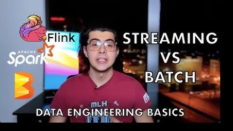 STREAMING VS BATCH PROCESSING | DATA ENGINEERING BASICS IN UNDER 5 MINUTES