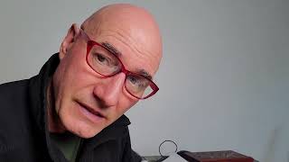 HOW TO DISASSEMBLE A CHROMATIC HARMONICA David Kettlewell