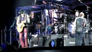 Bon Jovi - Dry County - Sydney 19122010