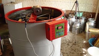 видео: Обзор медогонки с электро приводом АВВ-100, пасека картинка: Обзор медогонки с электро приводом АВВ-100, пасека