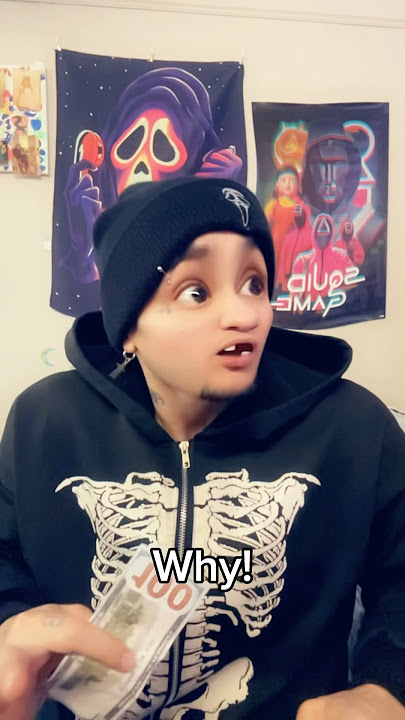 When mom gives sons friend money💀🤣#funnyshorts #comedy #shorts