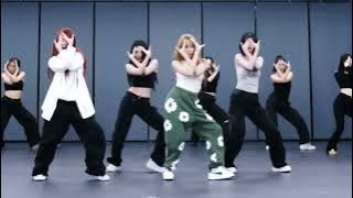 에스파 aespa (Intro   Drama Rap Version   Dance Break) [Mirrored]