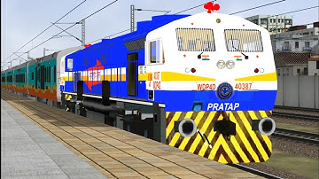 Double decker overtakes humsafar express | msts openrails ir indian railways