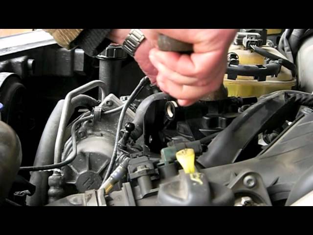 Peugeot 407 2.0 Hdi Wymiana Filtra Paliwa Replacing The Fuel Filter Kraftstofffilter Ersetzen - Youtube