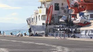 Kiköthetett Szicíliában egy mentőhajó egy hét várakozás után