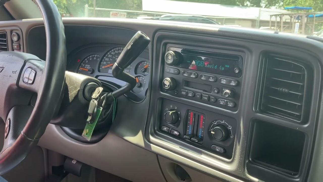 2005 Chevy Suburban 1500 9 passenger 4x4 5.3 V8 super clean