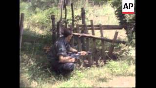 KOSOVO: SERBS FORCES TAKE MAIN KLA STRONGHOLD AT JUNIK