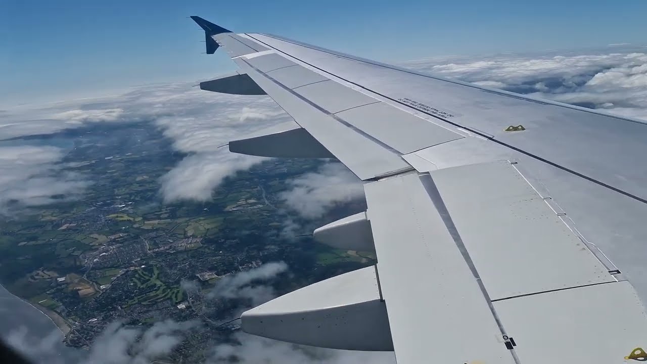 Aer Lingus Airbus A320 Landing into Dublin Airport (DUB)