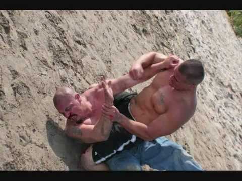 ..FELONY FIGHTS-White and Mexican Fight with sticks and chains