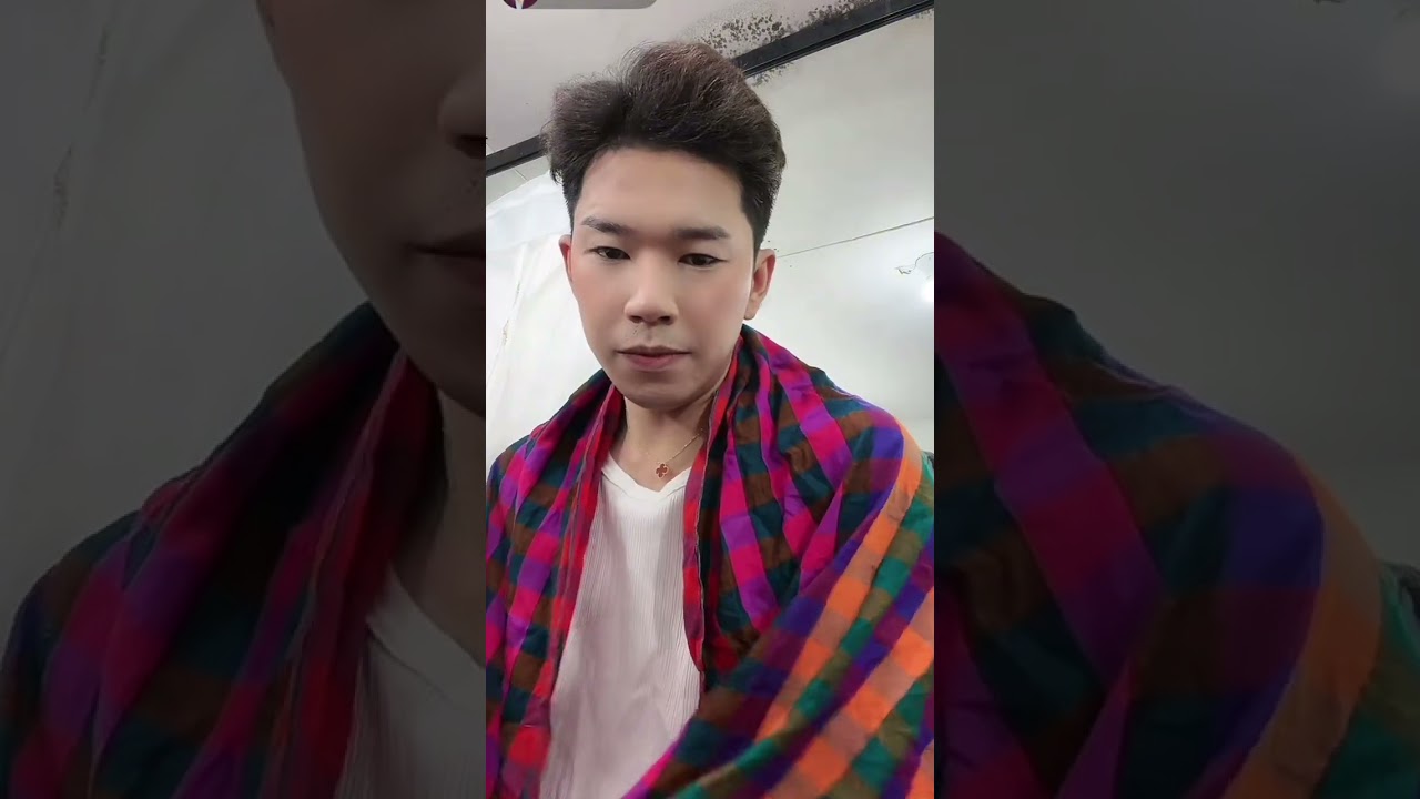 นุกฤษดากำลังแต่งหน้าวันนี้คอนเสิร์ตบ้านบารมี ￼