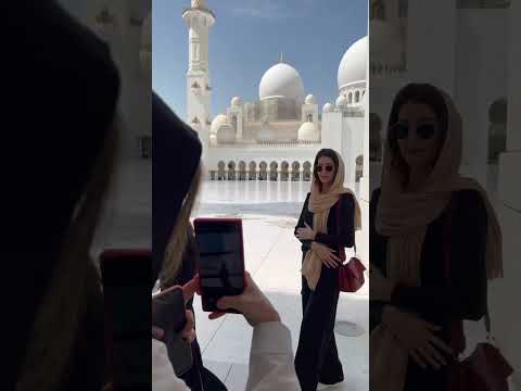 EP Dubai students visit the Sheikh Zayed Grand Mosque #shorts