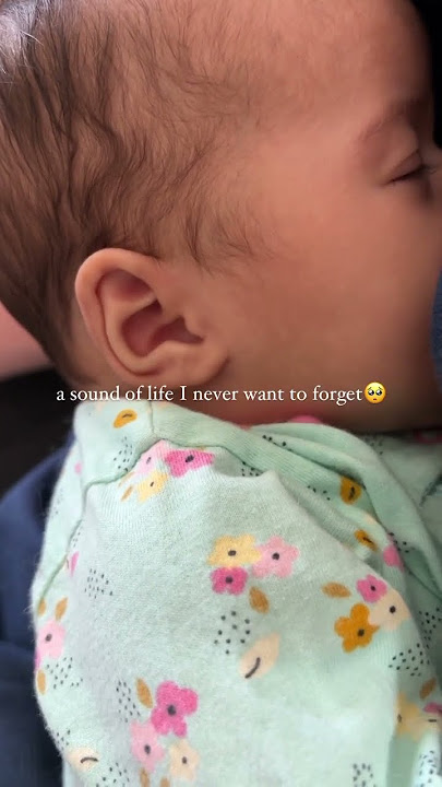 suara terbaik yang pernah ada😭🖤 #bayibarulahir #bayi #menyusui #menyusui #celanapendek