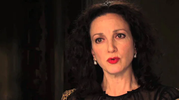 (Bebe Neuwirth) The Standbys: When Understudies Go...