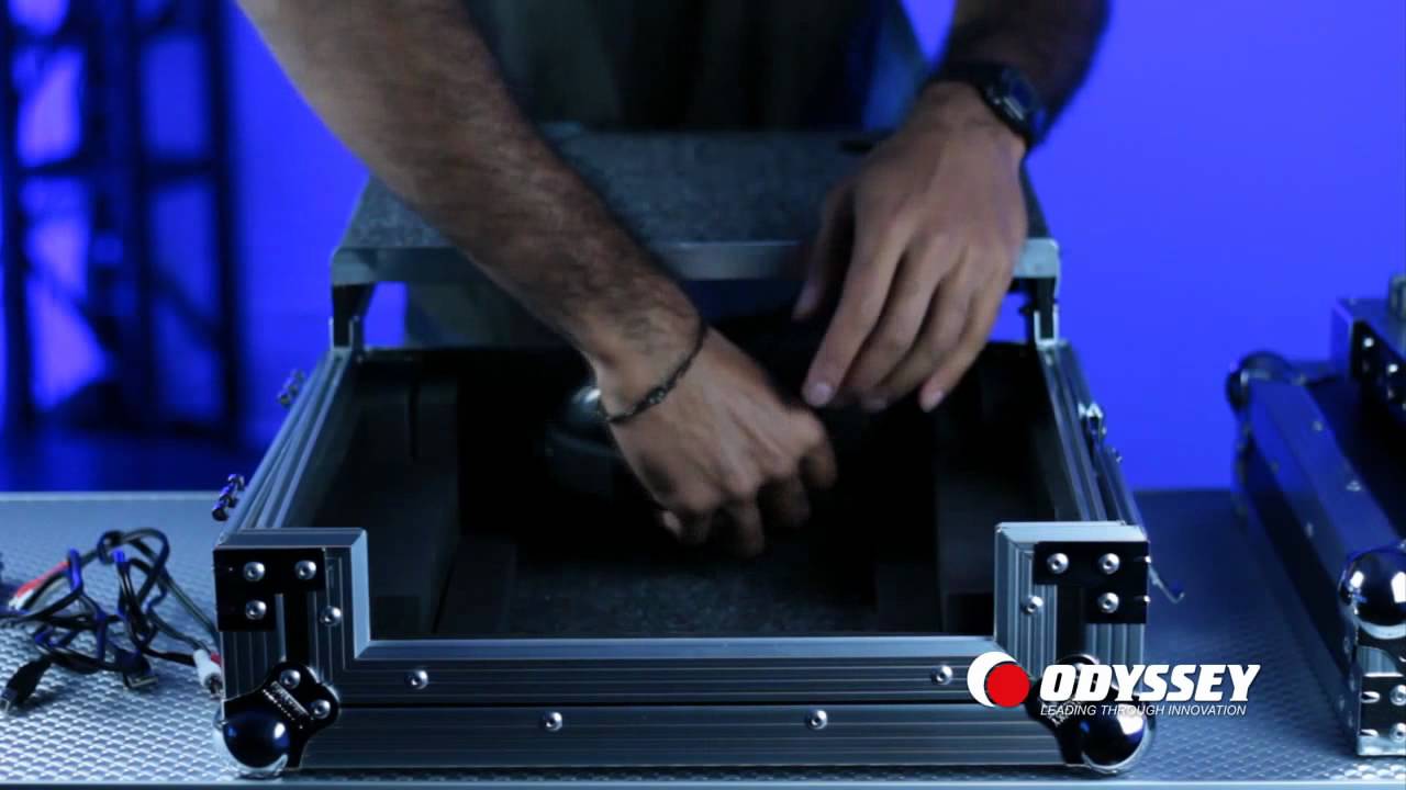 Hercules RMX2 / RMX / Novation Twitch / Vestax Typhoon DJ Case