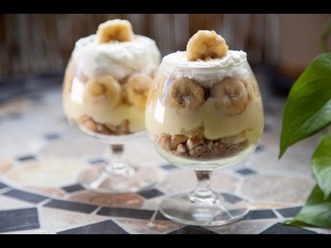 Video: Parfait Pisang Dengan Saus Rum