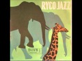 Capture de la vidéo Ryco Jazz   Tu Bois Beaucoup