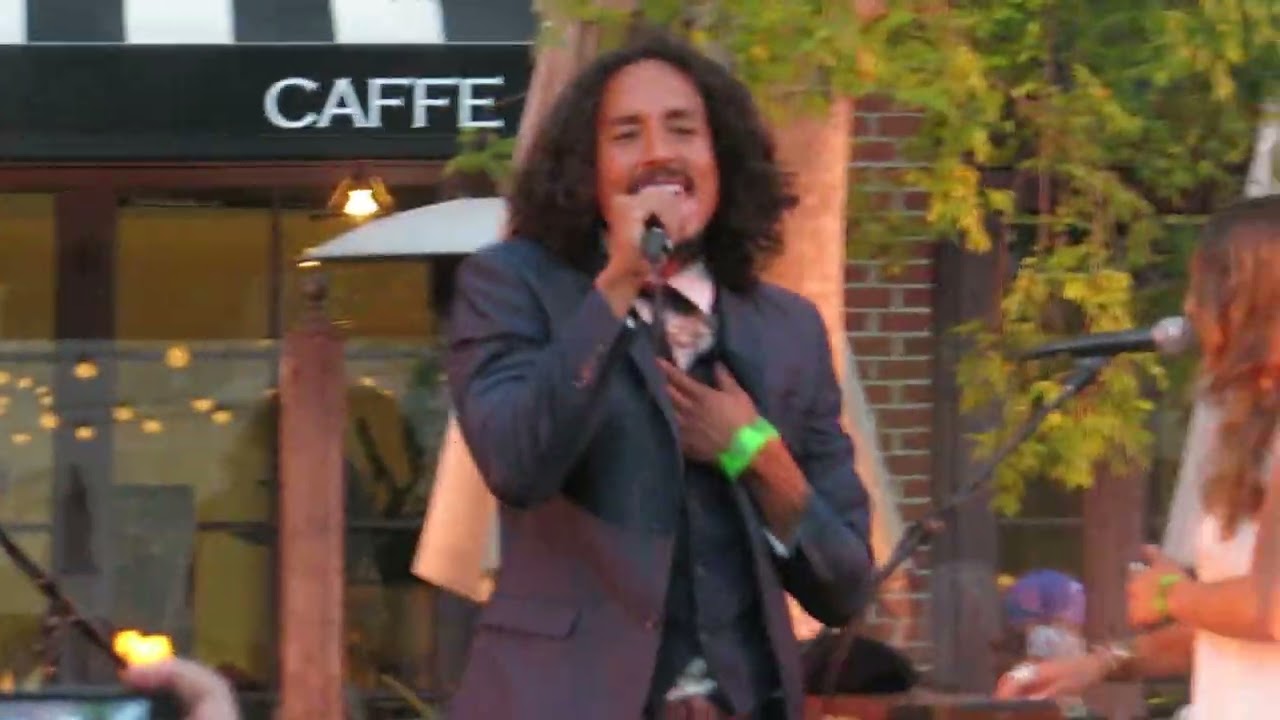 Chicano Batman - "Jealousy" @ One Colorado Pasadena 6/17/2017