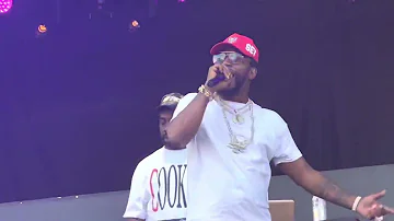 Cam’Ron performing Hey Ma at the Lovers & Friends Festival in Las Vegas