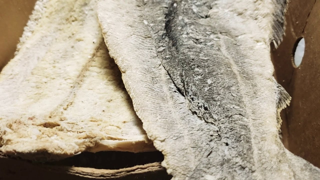 MEILLEUR POISSON SALÉ AUX AUBERGINES 