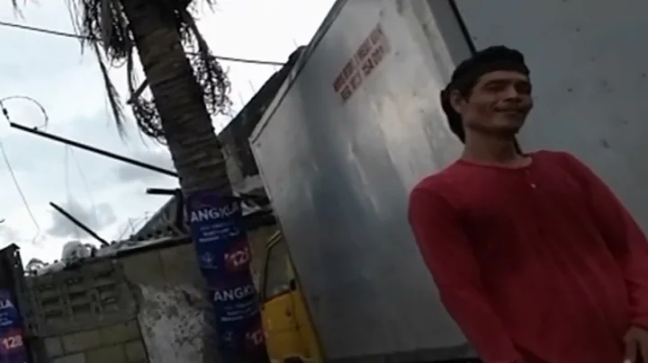 CONFRONTING AN ADDICT SOLVENT BOY IN BRGY LOREGA C...