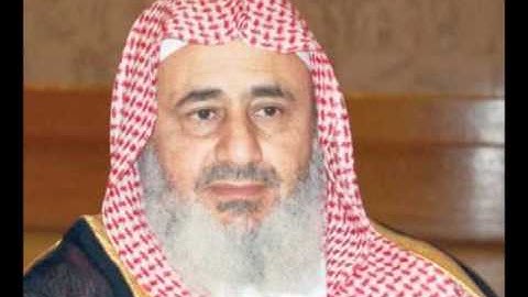 من نوادر الشيخ عبدالمحسن العبيكان تلاوه مؤثره ونادره من التوبه