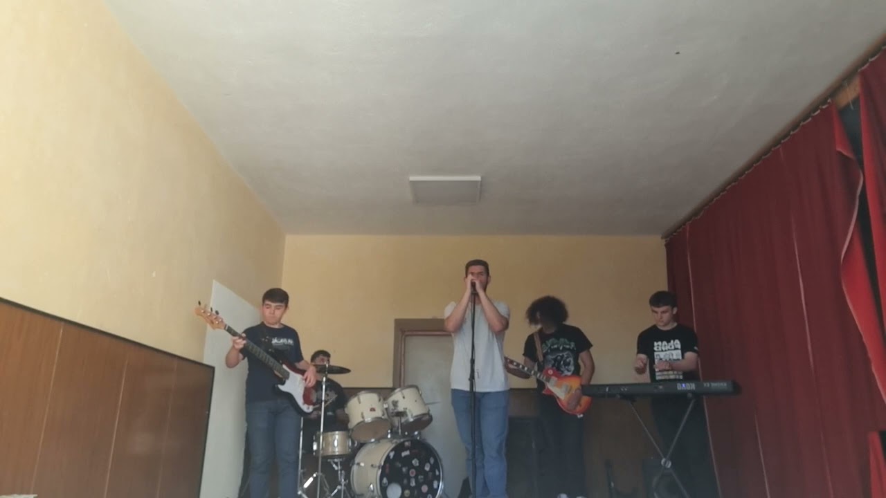 Гимназиски бенд - Кажи нешто драга