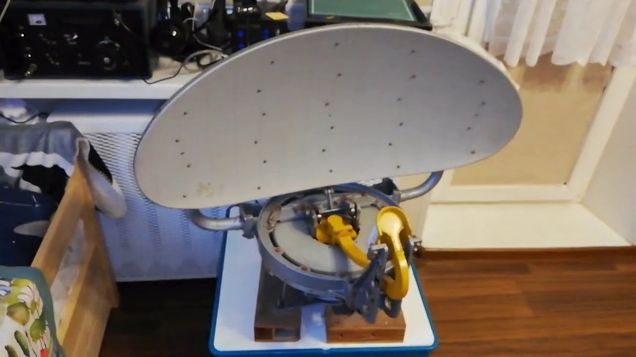 Антенна РЛС "Гроза" и другая авионика - YouTube