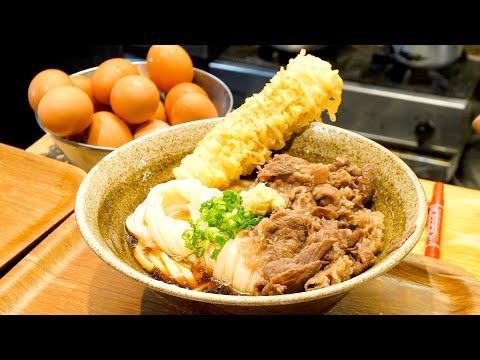 日本-日本烏冬面蕎麥麵-20240405-賣得像熱餅一樣的天婦羅！大阪最好吃的烏龍麵店，從開業到關門都排著長隊 (字幕)