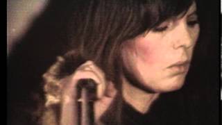 Nico - Heroes - (Live at the Warehouse, Preston, UK, 1982) chords