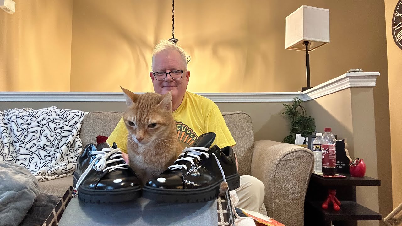 Toby & I unbox SpongeBob SquarePants  adidas originals stan smith Freizeit Early Access out Dec 10 