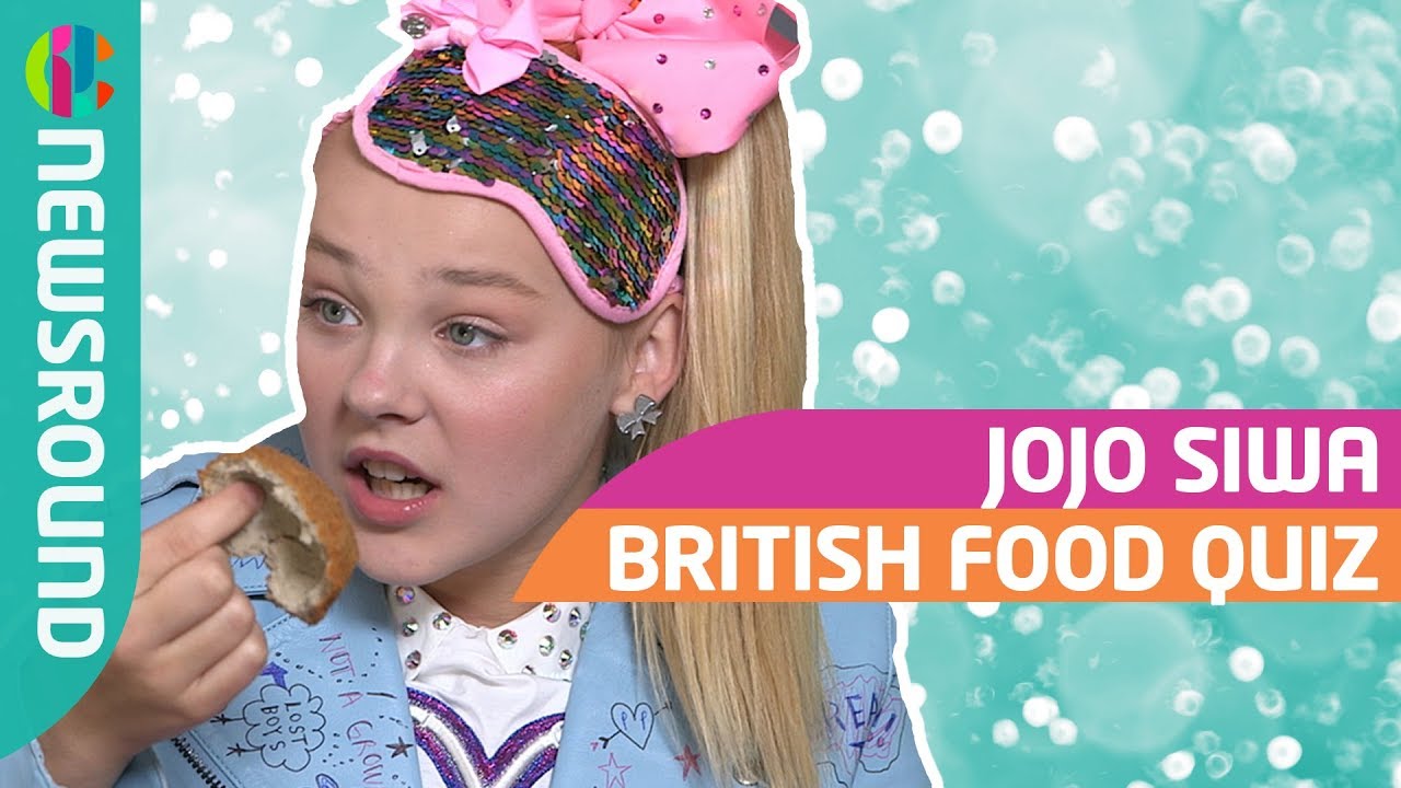 JoJo Siwa tries British food | Blindfold challenge - YouTube