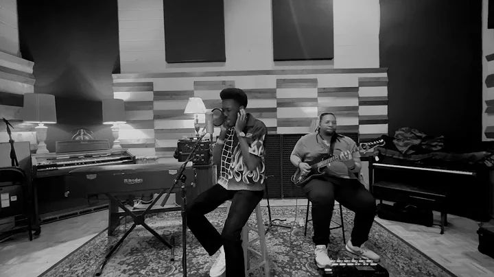 Adrian Daniel - Live From SXSW - You Slay Me (Acou...