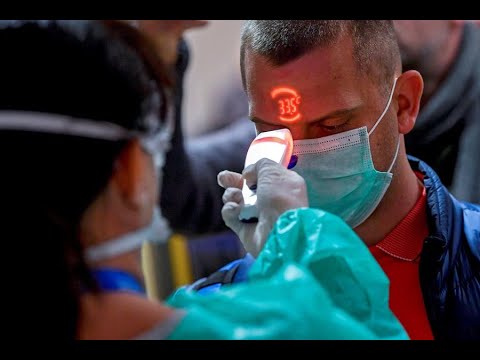 La histeria en España por el coronavirus deja a las farmacias sin mascarillas