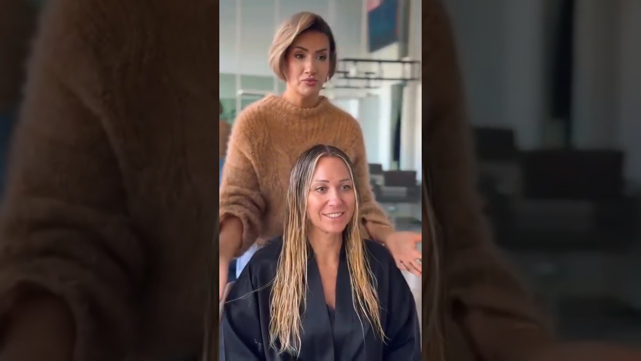 Un vent de renouveau ✨ Après une sublime coloration et un carré plongeant :