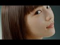 川口春奈、プロの本格シャンプーテクニックに思わず吐息が漏れる　新CM「いち髪 THE PREMIUM」導入美容液を髪に？編