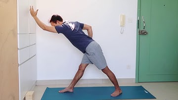 YOGA - Revolved Triangle Pose - 2017
