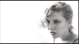 Tanya Donelly - Moon River (Blue Mix)